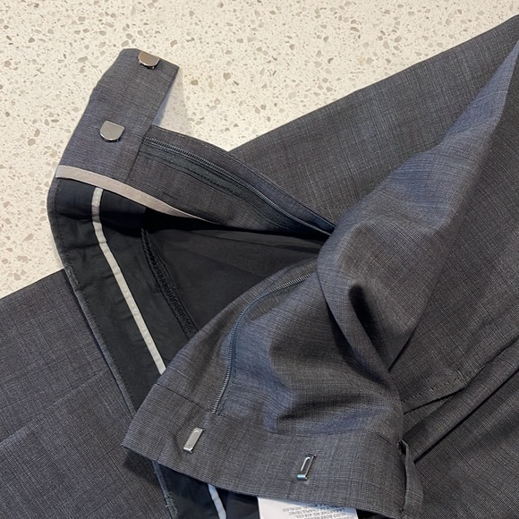 Hugo Boss 34R charcoal grey pants - Picture 2 of 2